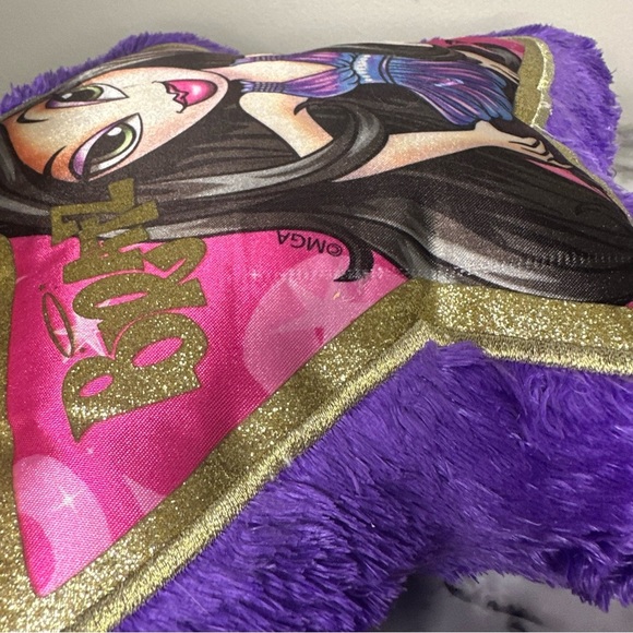 Bratz Y2K Jade Star Shaped Purple Pillow - Picture 4 of 5